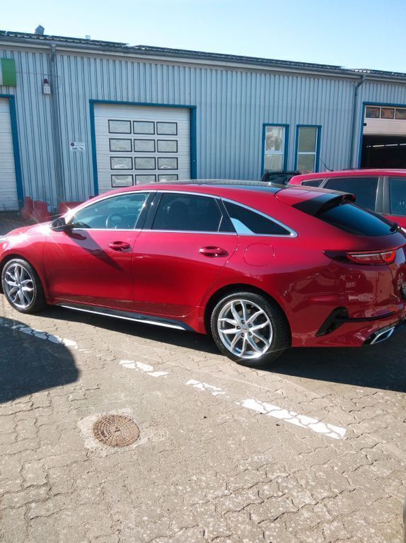 Rot Gebraucht 2019 Kia ProCeed GT-Line Kleinwagen | 18.990 € (Fairer Preis) - Bild 1/3