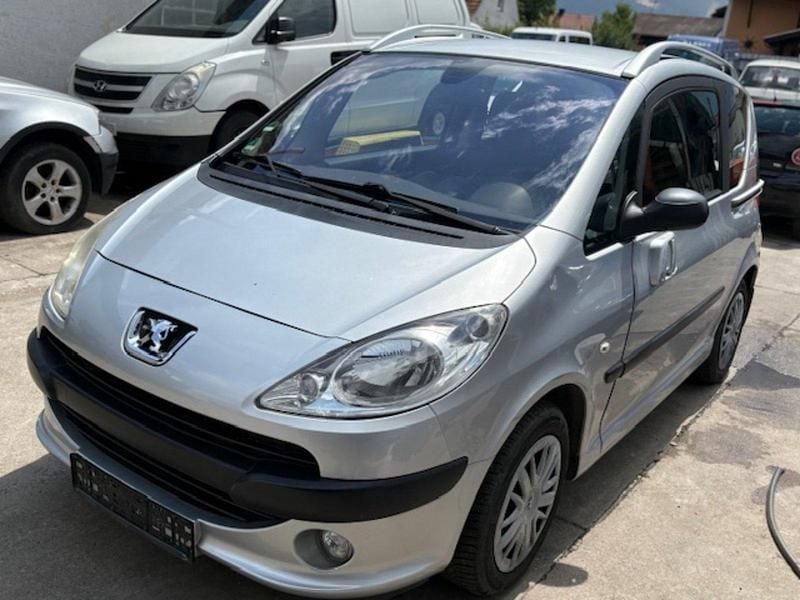 Gris aluminium Gebraucht 2007 Peugeot 1007 Premium Kleinwagen | 2.900 € (Fairer Preis) - Bild 1/4