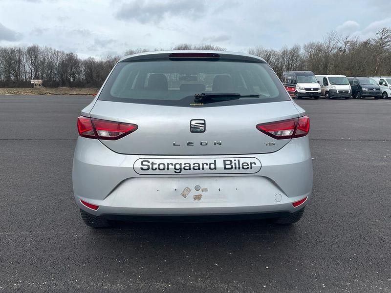 Gebraucht Seat Leon Style 105 PS (77 kW) 2014 Silber Limousine