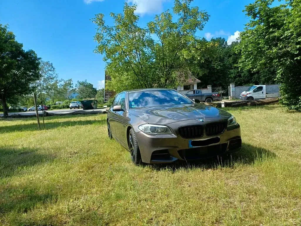 Gebraucht BMW M550 Performance 381 PS (280 kW) 2013 Braun Limousine