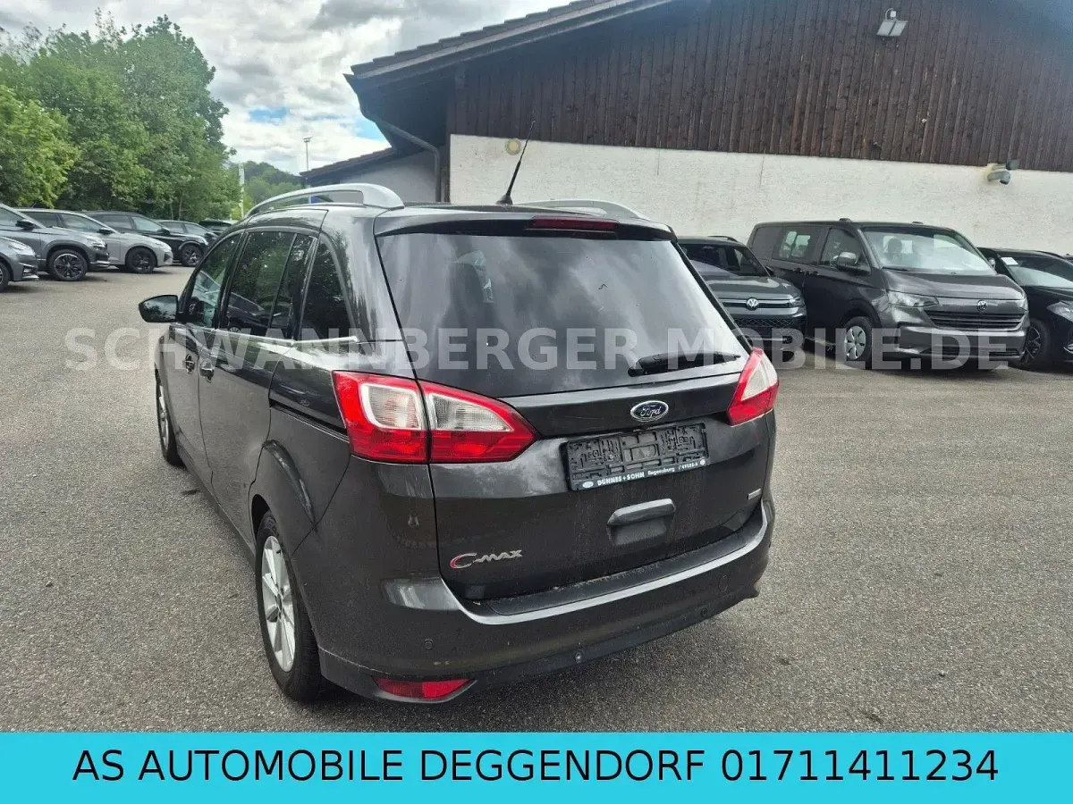 Gebraucht Ford Grand C-Max Titanium 125 PS (91 kW) 2016 Grau Van / Kleinbus
