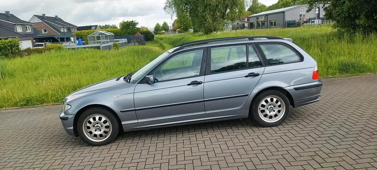 Gebraucht BMW 318 143 PS (105 kW) 2005 Andere farben Kombi