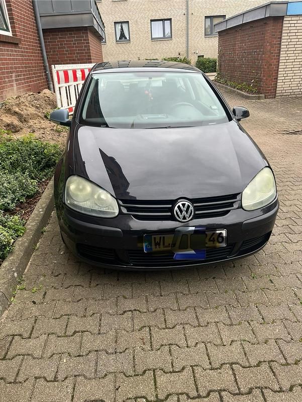 Schwarz Gebraucht 2004 VW Golf V Kleinwagen | 1.500 € - Bild 1/2