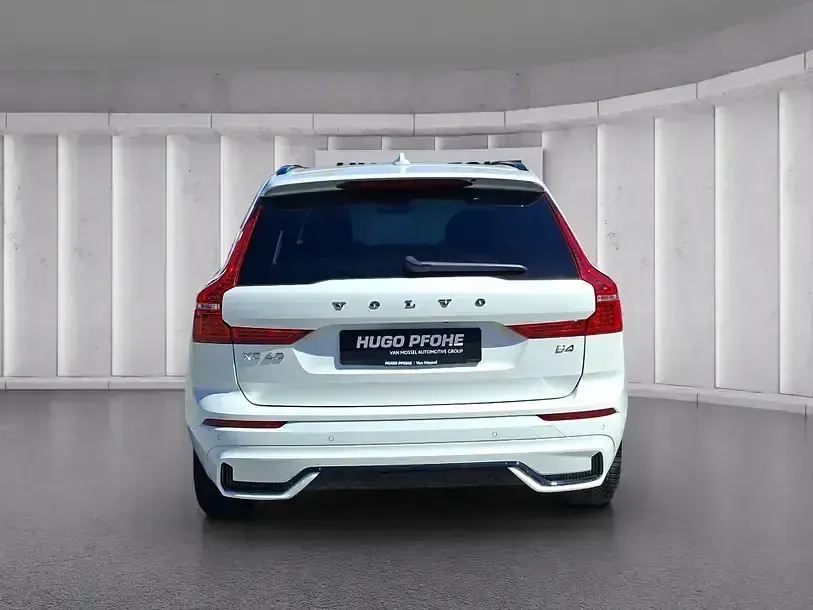 Gebraucht Volvo XC60 Plus 197 PS (144 kW) 2024 Weiss SUV