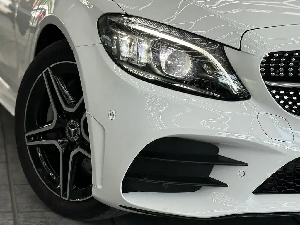 Gebraucht Mercedes C300 AMG line 258 PS (189 kW) 2019 Polarweiss  unilack Cabrio