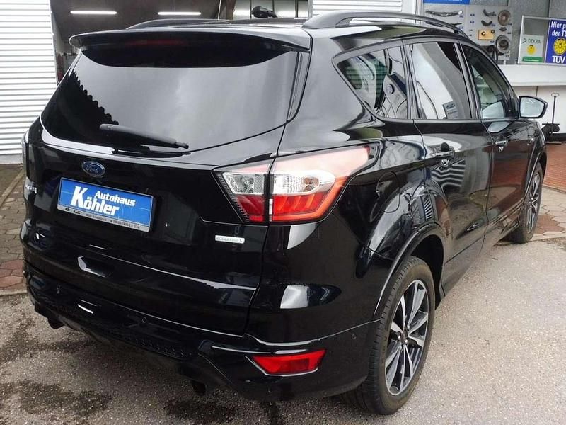Gebraucht Ford Kuga ST-Line 150 PS (110 kW) 2019 Iridiumschwarz metallic SUV