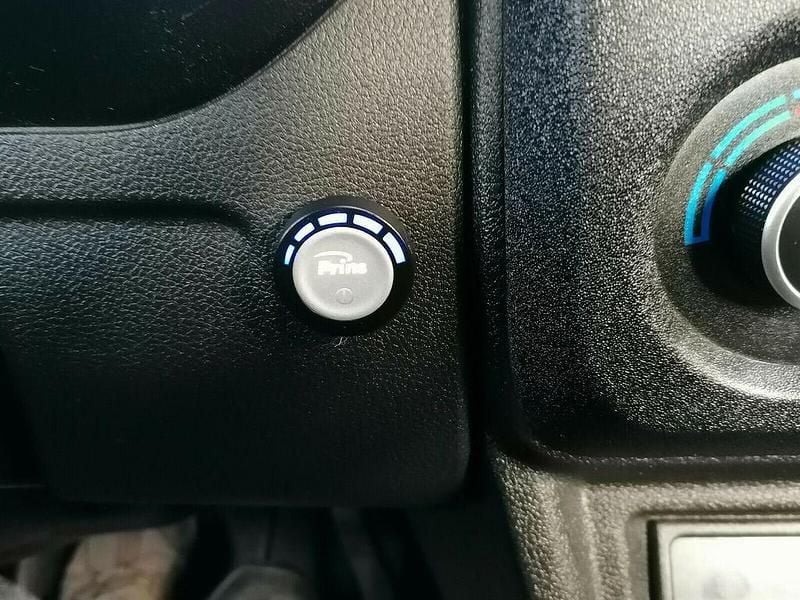 Neu Lada niva 83 PS (61 kW) 2026 Schwarz SUV