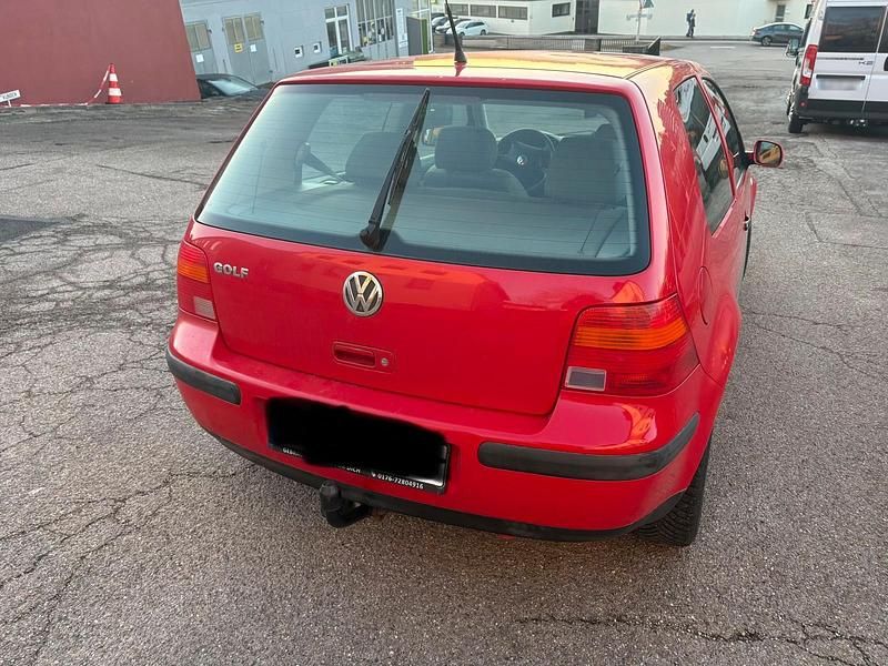 Gebraucht VW Golf IV 75 PS (55 kW) 2000 Rot Kleinwagen