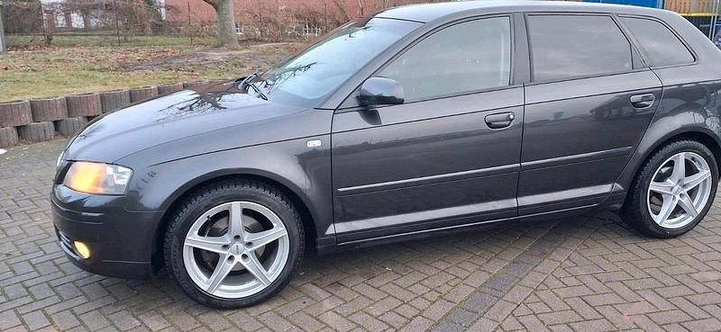Gebraucht Audi A3 105 PS (77 kW) 2005 Schwarz Kleinwagen
