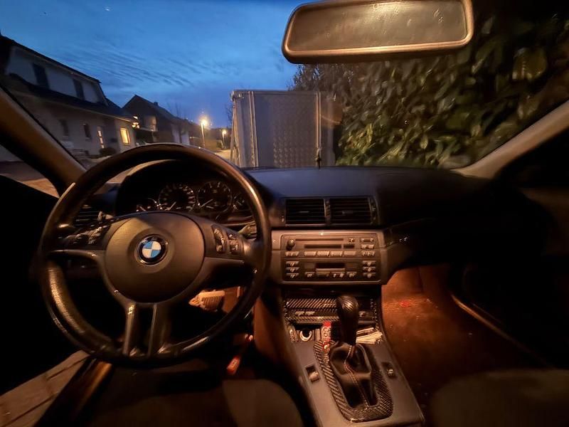 Gebraucht BMW 325 Performance 192 PS (141 kW) 2001 Grau Limousine