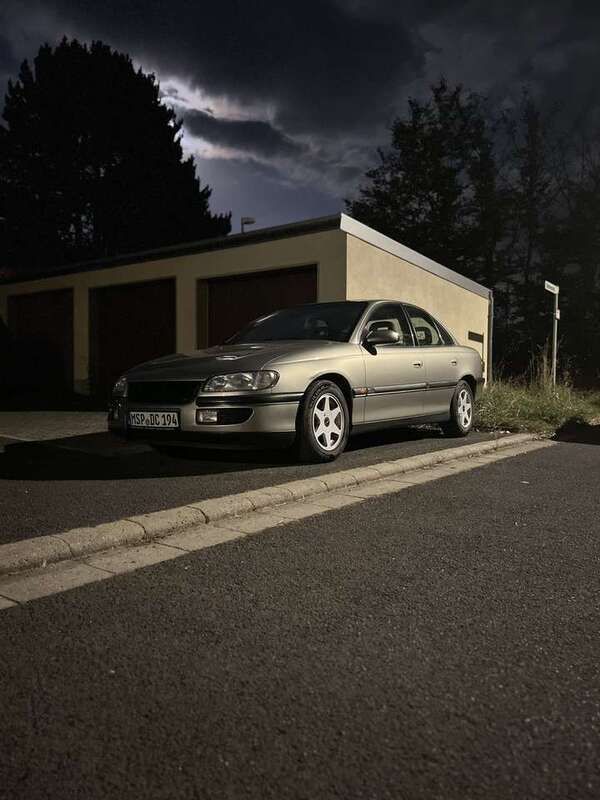 Gebraucht 1996 Opel Omega Limousine | 2.500 € (Guter Preis) - Bild 1/3