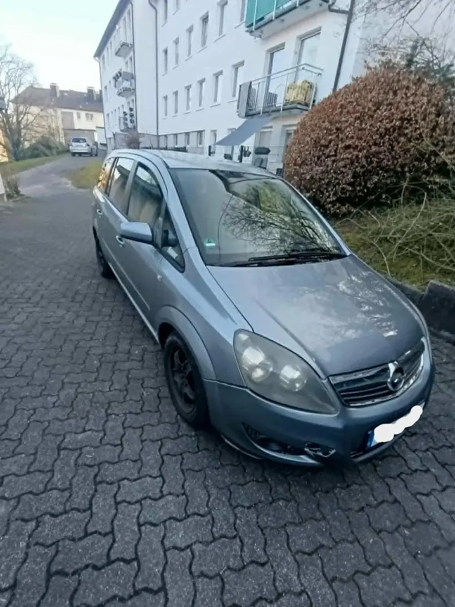 Gebraucht Opel Zafira 110 PS (80 kW) 2009 Silber Van / Kleinbus