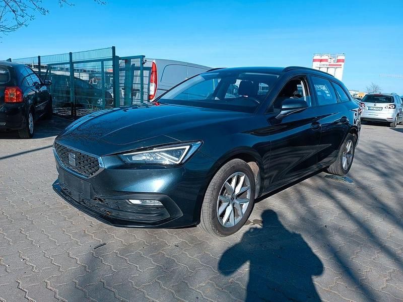 Gebraucht Seat Leon Style 150 PS (110 kW) 2022 Grau Limousine