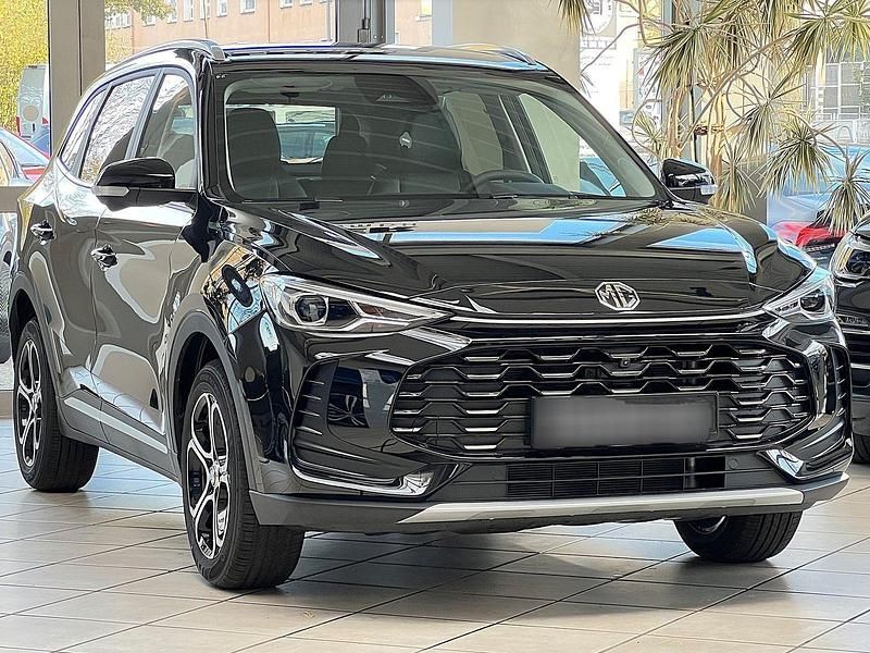Neu MG ZS 116 PS (85 kW) 2025 Schwarz metallic SUV