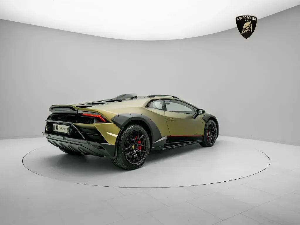 Gebraucht Lamborghini Huracán 610 PS (448 kW) 2026 Verde gea matt Coupé