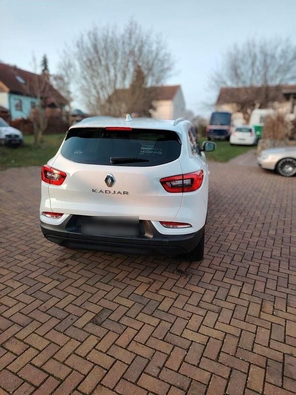 Używany Renault Kadjar Zen 140 KM (102 kW) 2019 Biały SUV
