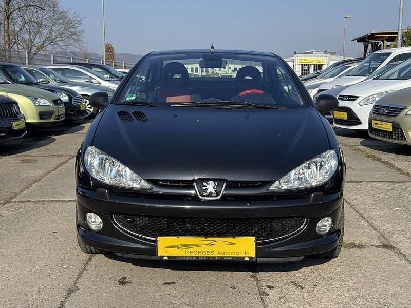 Gebraucht Peugeot 206 CC 109 PS (80 kW) 2005 Schwarz Cabrio