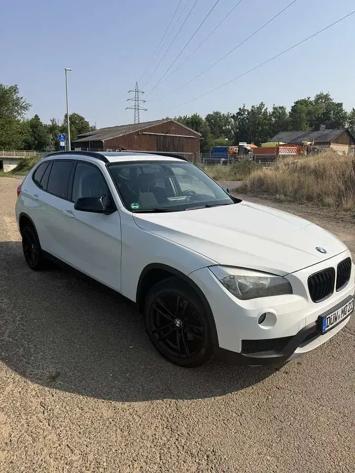 Gebraucht BMW X1 143 PS (105 kW) 2013 Weiß SUV