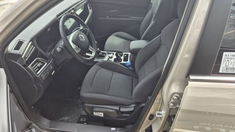 Gebraucht KGM Korando 163 PS (119 kW) 2025 Beige SUV