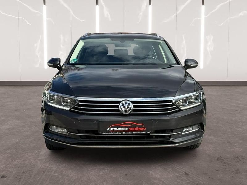 Gebraucht VW Passat Highline 150 PS (110 kW) 2018 Grau Kombi