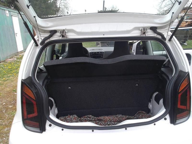 Gebraucht VW up! 60 PS (44 kW) 2017 Weiß Kleinwagen