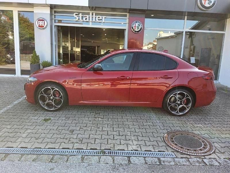 Rot Gebraucht 2020 Alfa Romeo Giulia Veloce Limousine | 28.990 € (Fairer Preis) - Bild 1/4