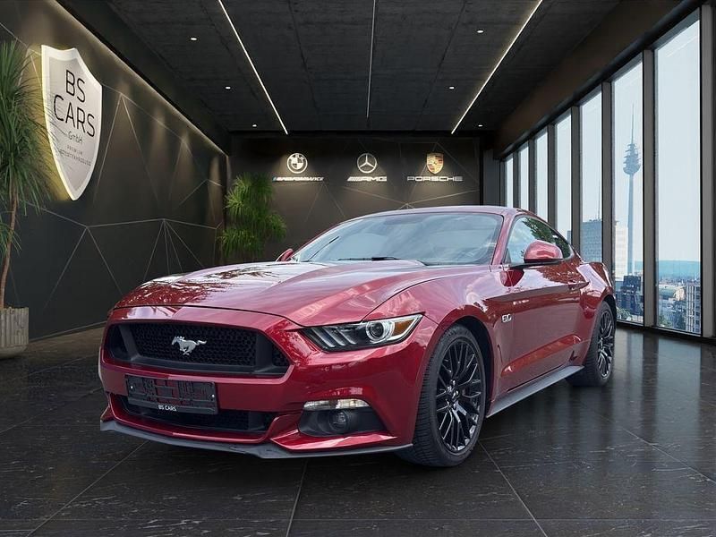 Rot Gebraucht 2019 Ford Mustang GT Coupé | 29.990 € - Bild 1/4