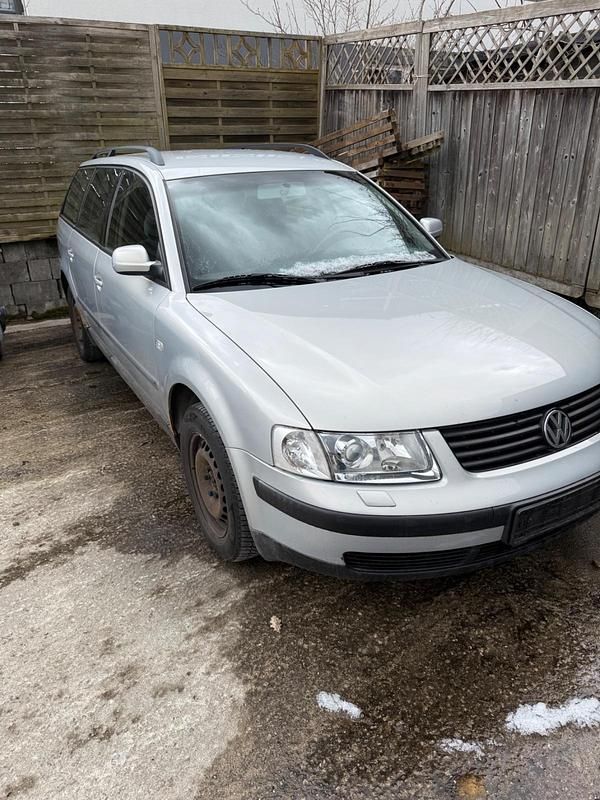 Second-hand VW Passat 101 CP (74 kW) 2000 Gri Break