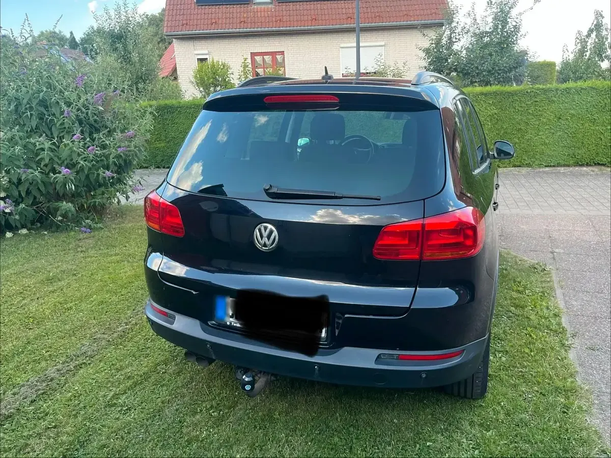 Gebraucht VW Tiguan 110 PS (80 kW) 2016 Schwarz SUV