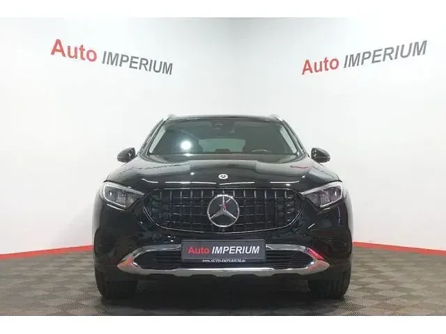 Gebraucht Mercedes GLC220 197 PS (144 kW) 2023 Schwarz SUV