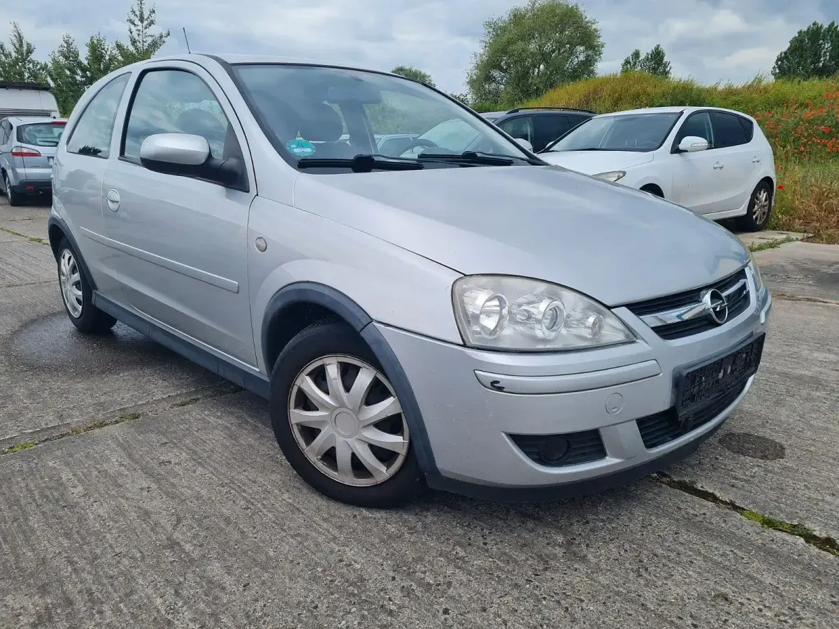 Gebraucht Opel Corsa Edition 80 PS (58 kW) 2006 Silber Kleinwagen