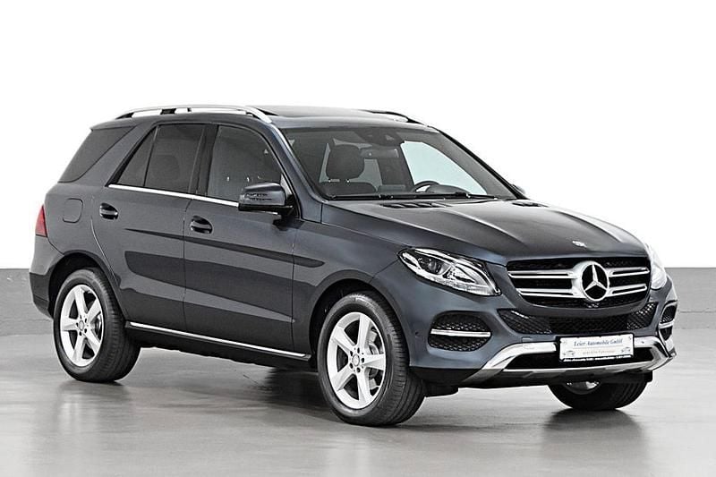 Grau Gebraucht 2015 Mercedes GLE250 AMG line SUV | 34.990 € (Fairer Preis) - Bild 1/4