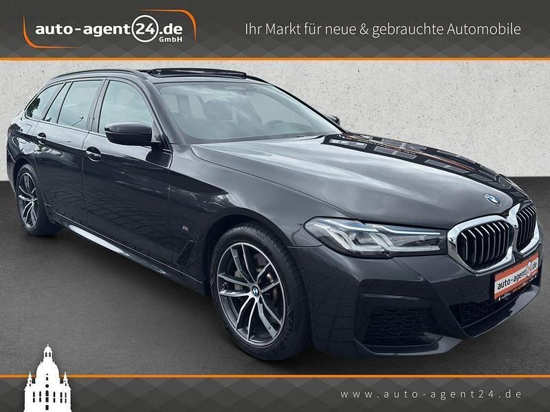 Grau Gebraucht 2022 BMW 530 M Sport Limousine | 46.990 € (Teuer) - Bild 1/4