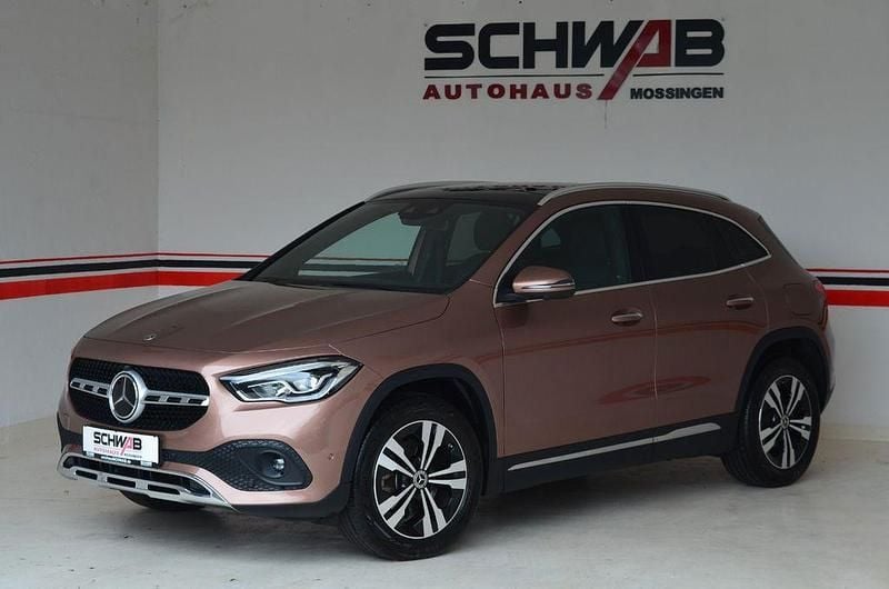 Rosegold Gebraucht 2024 Mercedes GLA200 SUV | 35.800 € (Guter Preis) - Bild 1/4