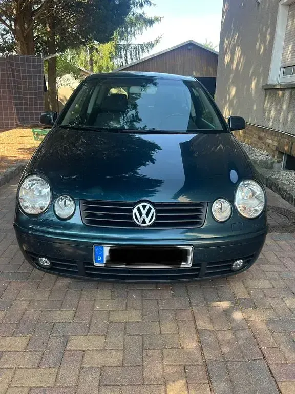 Gebraucht VW Polo Trendline 64 PS (47 kW) 2003 Grün Limousine