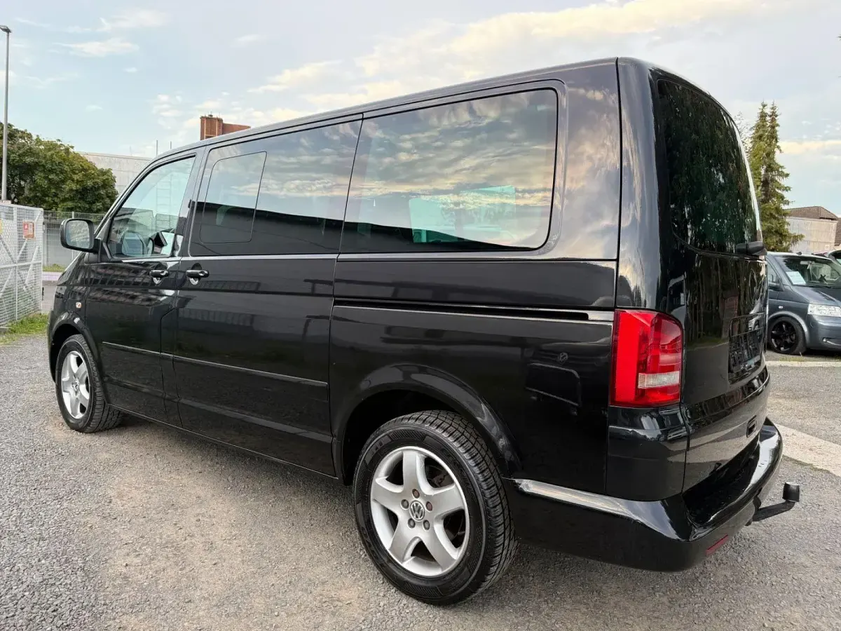 Gebraucht VW Multivan Highline 174 PS (127 kW) 2008 Schwarz Van / Kleinbus