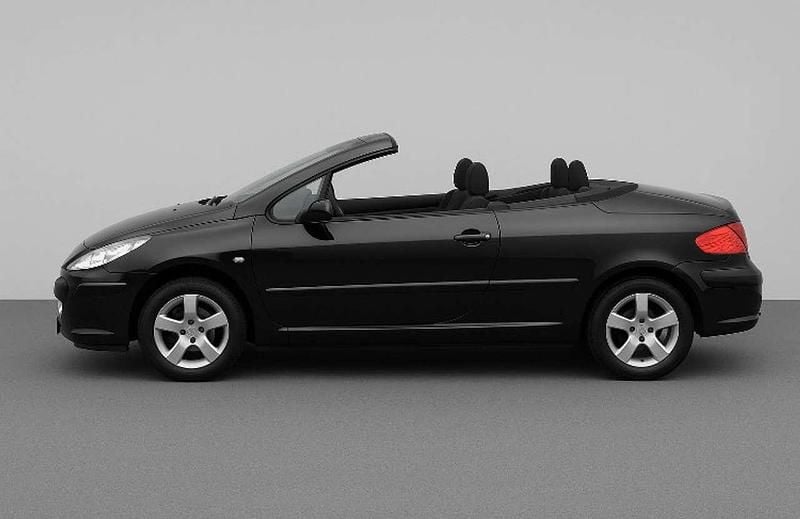 Schwarz Gebraucht 2005 Peugeot 307 CC Tendance Cabrio | 6.500 € - Bild 1/2