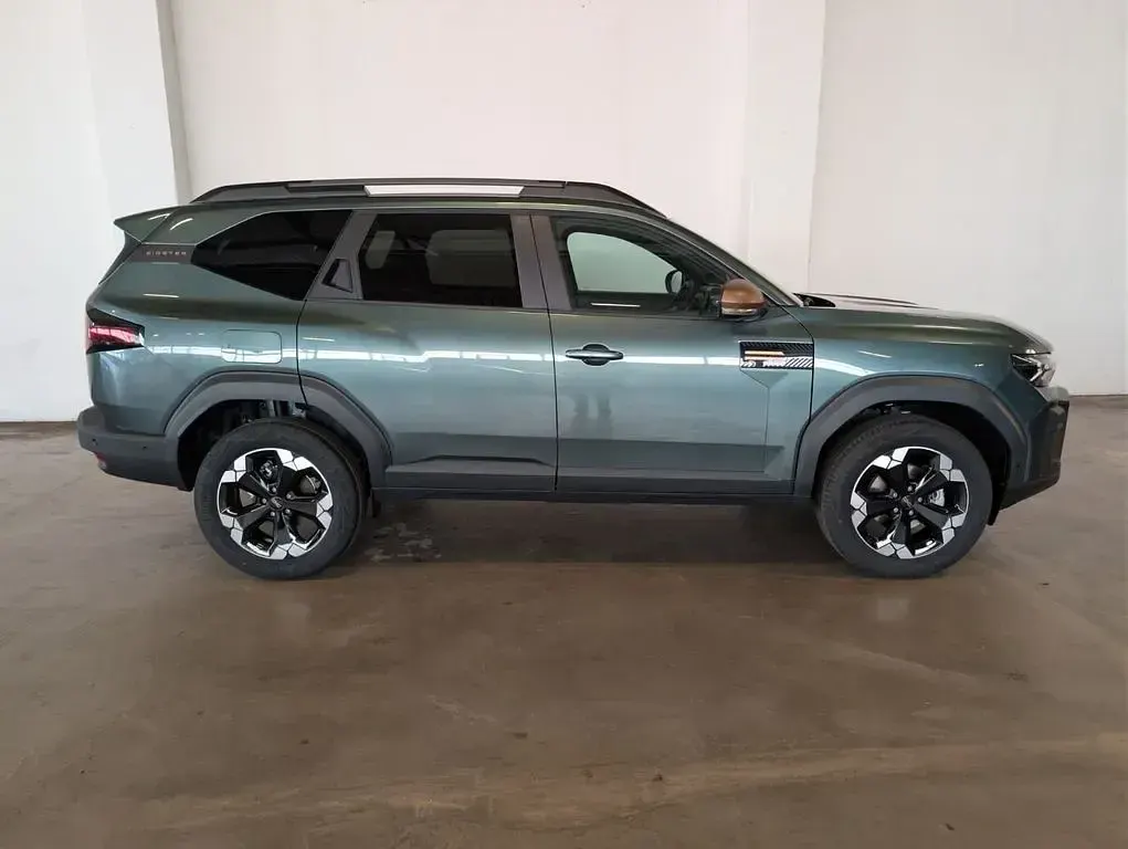 Neu Dacia Bigster Extreme 109 PS (80 kW) 2025 Grün SUV