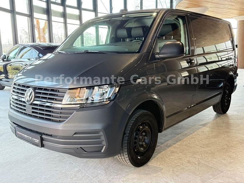 Gebraucht VW Transporter 150 PS (110 kW) 2023 Grau Van