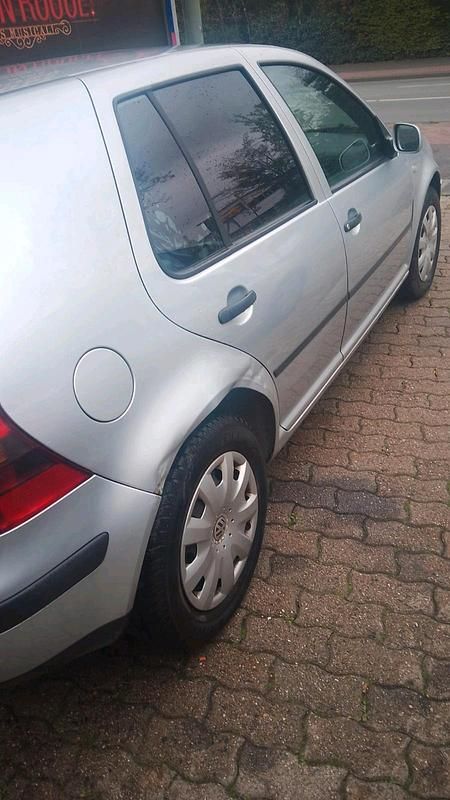 Second-hand VW Golf 2002 Monovolum