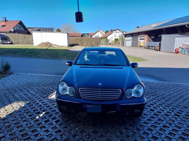 Gebraucht Mercedes C200 Elegance 163 PS (119 kW) 2003 Blau Limousine
