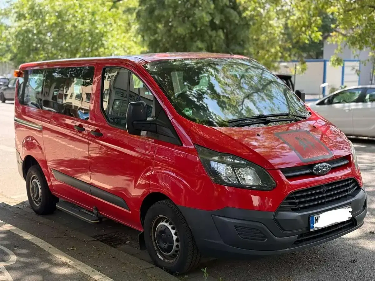 Gebraucht Ford Transit 101 PS (74 kW) 2014 Race red Van / Kleinbus