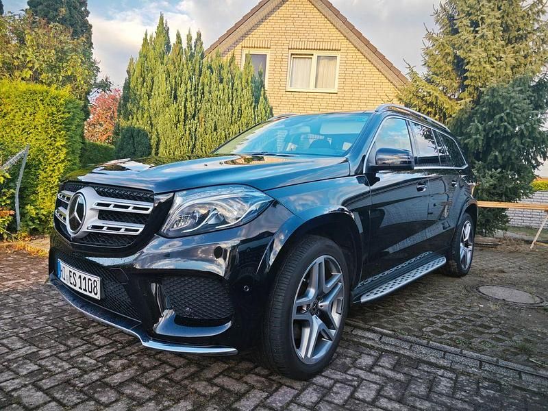 Schwarz Gebraucht 2018 Mercedes GLS350 AMG SUV | 47.900 € (Fairer Preis) - Bild 1/4