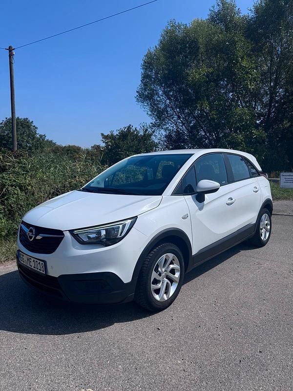 Weiß Gebraucht 2018 Opel Crossland X SUV | 8.700 € (Guter Preis) - Bild 1/4