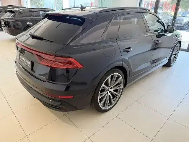 Gebraucht Audi Q8 Sport 462 PS (339 kW) 2021 Blau SUV