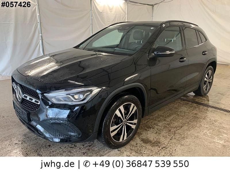 Schwarz Gebraucht 2023 Mercedes GLA220 Progressive SUV | 28.950 € (Superpreis) - Bild 1/4
