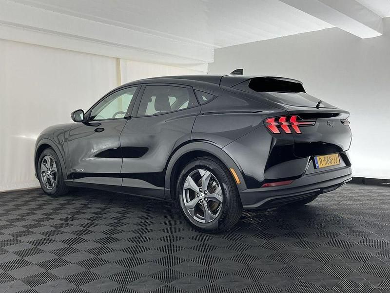 Gebraucht Ford Mustang Mach-E 197 kW (269 PS) 2022 Schwarz SUV