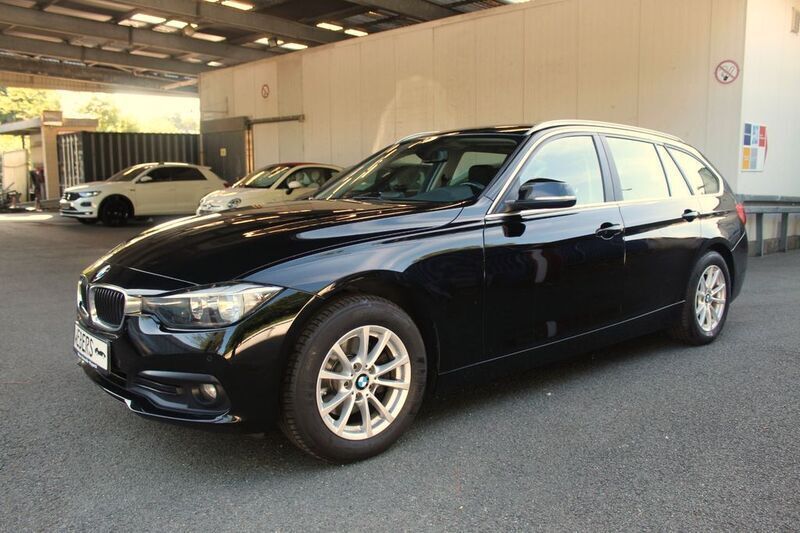Schwarz Gebraucht 2015 BMW 320 Advantage Kombi | 12.990 € (Guter Preis) - Bild 1/4