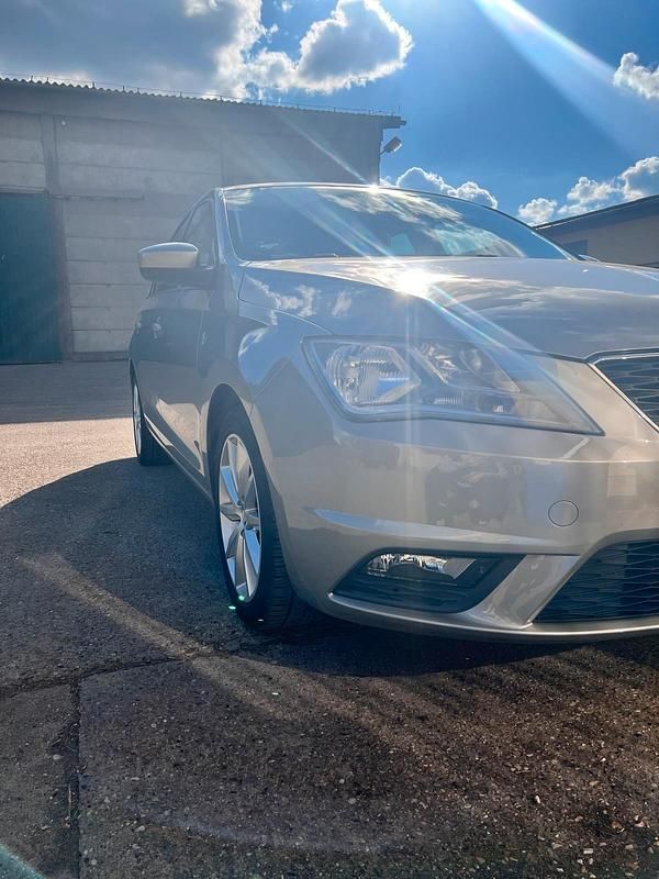 Second-hand Seat Toledo Reference 86 CP (63 kW) 2014 Hatchback