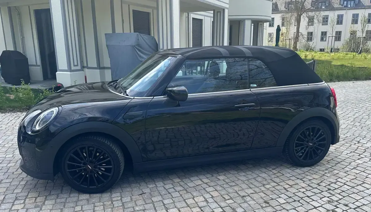 Gebraucht Mini Cooper 136 PS (100 kW) 2021 Schwarz Kleinwagen